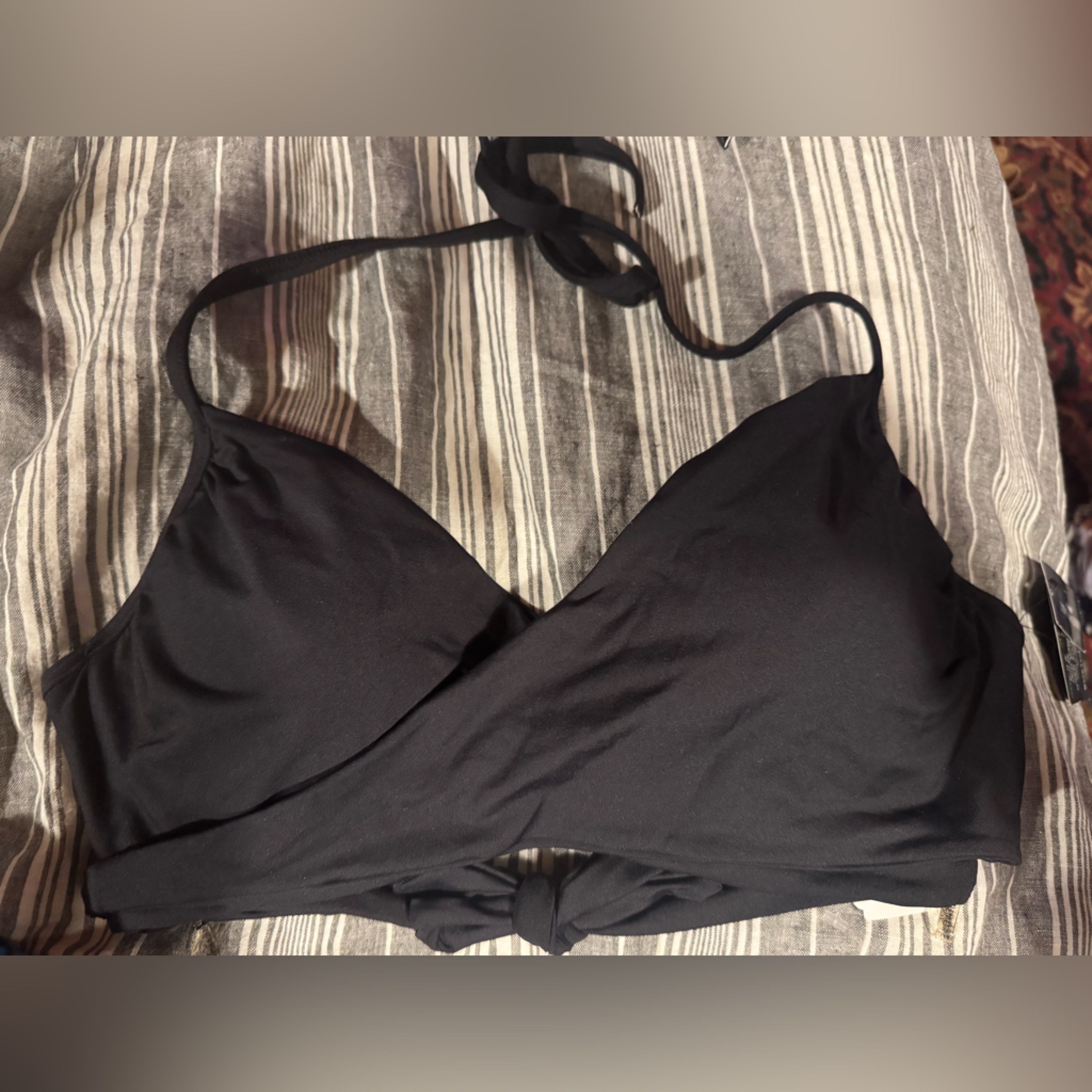 Nwt Carmen Marc Valvo Black Underwire Wrap Bikini Top Women’s M